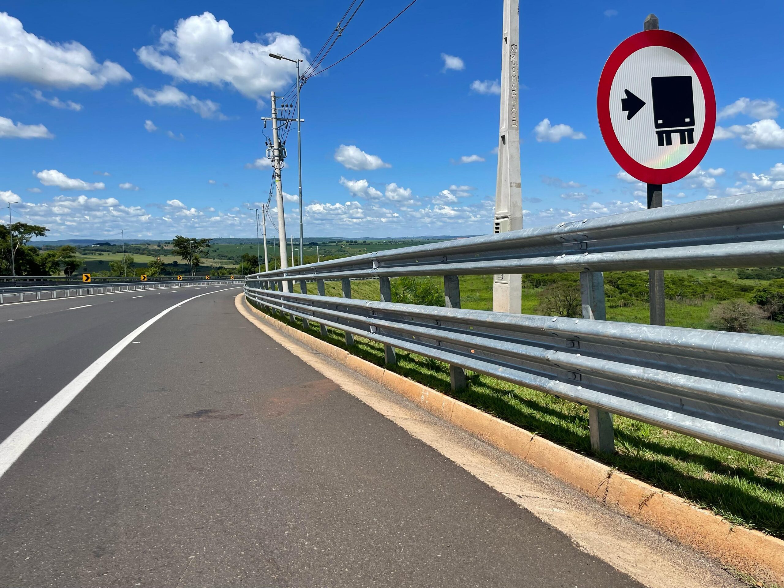 armco_Você sabe o que pode salvar uma vida numa fração de segundo numa estrada?
